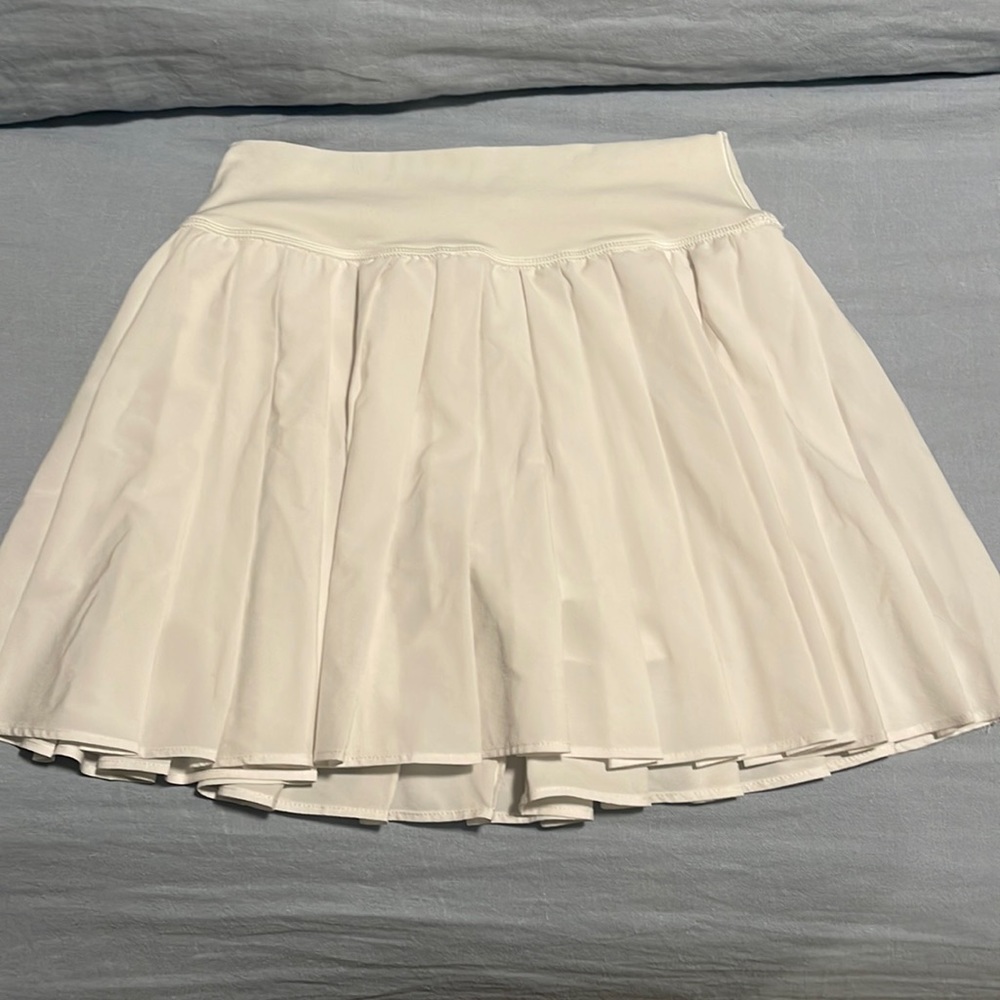 Aerie pleated white tennis skirt